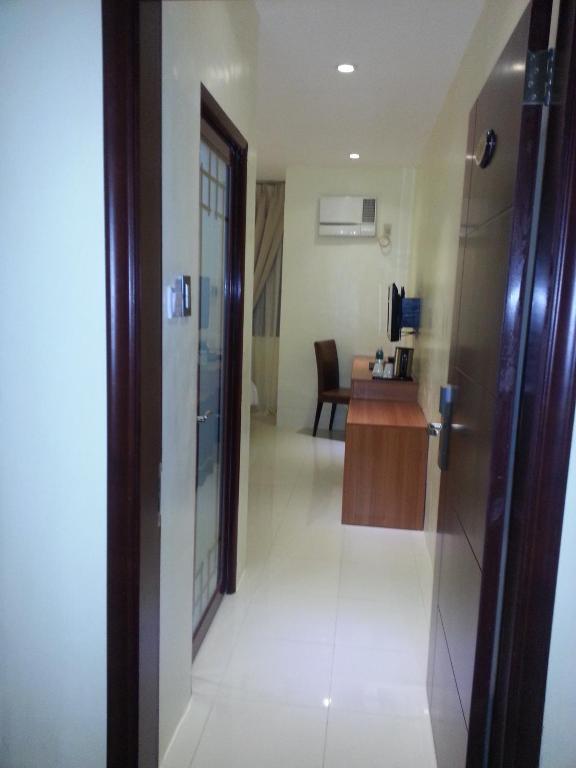 Parkway Hotel Surigao Habitación foto